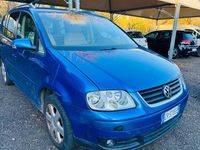 Usata VW Touran 140 CV (102 kW) 2004 Blu Monovolume
