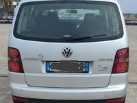 Usata VW Touran 140 CV (102 kW) 2010 Grigio Monovolume
