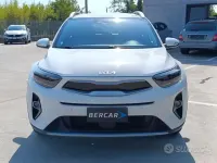 Usata Kia Stonic Style 82 CV (60 kW) 2023 Bianco SUV