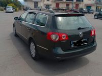 Usata VW Passat 150 CV (110 kW) 2006 Verde Station wagon