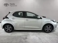 Usata Toyota Yaris Hybrid Active 92 CV (67 kW) 2021 Grigio Berlina