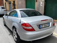 Usata Mercedes SLK200 163 CV (119 kW) 2005 Grigio Cabrio