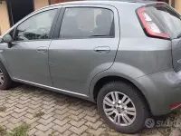 Occasion Fiat Punto 60 ch (44 kW) 2012 Gris Citadine