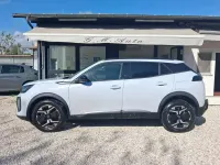 Usata Peugeot 2008 Allure 102 CV (75 kW) 2025 Bianco okenite SUV