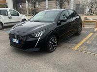 Usata Peugeot 208 GT-line 101 CV (74 kW) 2020 Nero Utilitaria