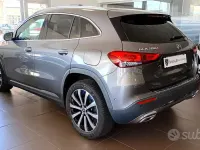 Usata Mercedes GLA200 150 CV (110 kW) 2022 Grigio SUV