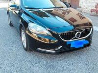 Usata Volvo V40 120 CV (88 kW) 2016 Nero Berlina