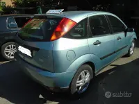 Usata Ford Focus 115 CV (84 kW) 2001 Verde Utilitaria