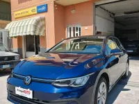 Usata VW Golf VIII Life 131 CV (96 kW) 2023 Blu Berlina