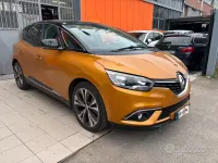 Usata Renault Scénic III Intens 110 CV (80 kW) 2017 Oro Monovolume