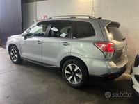 Usata Subaru Forester Style 149 CV (109 kW) 2019 Grigio SUV