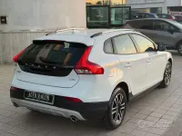 Usata Volvo V40 CC Business Edition 120 CV (88 kW) 2019 Bianco Station wagon
