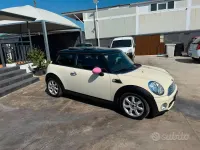 Usata Mini Cooper D 109 CV (80 kW) 2007 Beige Utilitaria