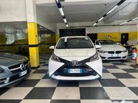 Usata Toyota Aygo X-Black 69 CV (50 kW) 2017 Bianco Utilitaria