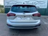 Usata Ford Focus Active 116 CV (85 kW) 2023 Grigio Station wagon