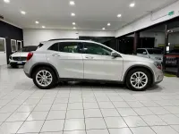Usata Mercedes GLA180 Business 109 CV (80 kW) 2016 Grigio SUV