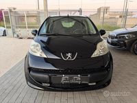 Usata Peugeot 107 68 CV (50 kW) 2008 Nero Utilitaria