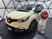 Usata Renault Captur Intens 90 CV (66 kW) 2016 Beige SUV