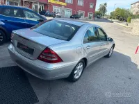 Usata Mercedes C220 Classic 150 CV (110 kW) 2004 Grigio Berlina