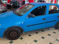 Usata Opel Corsa Comfort 65 CV (47 kW) 2001 Bluazzurro Utilitaria