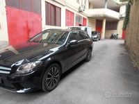Usata Mercedes C180 Business 122 CV (89 kW) 2019 Nero Station wagon
