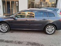 Usata Renault Laguna III 150 CV (110 kW) 2013 Verde Station wagon