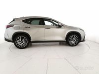 Usata Lexus NX450h+ Luxury Line 309 CV (227 kW) 2022 Grigio SUV