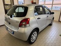 usata Toyota Yaris YarisII 2005 5p 1.0 Now my10