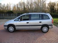 Usata Opel Zafira 101 CV (74 kW) 2002 Grigio Monovolume