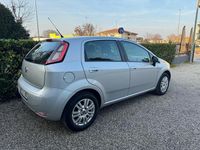 Usata Fiat Punto Lounge 69 CV (50 kW) 2014 Argento Berlina