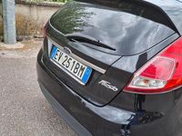 Usata Ford Fiesta 97 CV (71 kW) 2014 Nero Utilitaria