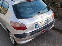 Usata Peugeot 206 75 CV (55 kW) 2001 Berlina