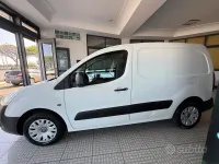 Usata Citroën Berlingo Business Class 90 CV (66 kW) 2010 Bianco Monovolume