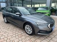 Usata Skoda Octavia Executive 150 CV (110 kW) 2022 Grigio Station wagon