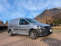 Usata VW Caddy Maxi 102 CV (75 kW) 2016 Grigio Monovolume
