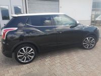 Usata Ssangyong (KGM) Tivoli 128 CV (94 kW) 2015 Nero SUV
