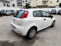 Usata Fiat Punto Young 85 CV (62 kW) 2015 Bianco Utilitaria