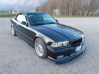 Usata BMW 325 Cabriolet Efficient Dynamics 192 CV (141 kW) 1993 Nero Cabrio