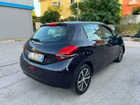 Usata Peugeot 208 75 CV (55 kW) 2017 Nero Utilitaria