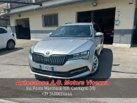Usata Skoda Superb 150 CV (110 kW) 2022 Argento Station wagon