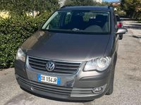 Usata VW Touran Conceptline 109 CV (80 kW) 2009 Grigio Monovolume