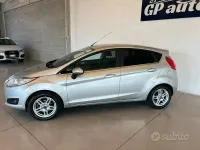 Usata Ford Fiesta Titanium 80 CV (58 kW) 2013 Grigio Berlina