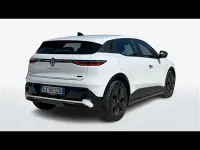 Begagnad Renault Megane E-Tech Evolution 55 kW (75 HK) 2025 Vit Sedan