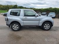 Usata Mitsubishi Pajero 160 CV (117 kW) 2009 Grigio SUV