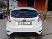 Usata Ford Fiesta 2011 Bianco Utilitaria