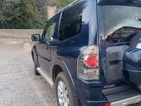 Usata Mitsubishi Pajero 200 CV (147 kW) 2011 Blu SUV