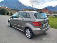 Usata Mercedes B180 109 CV (80 kW) 2007 Grigio Monovolume