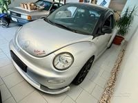 Usata VW New Beetle 116 CV (85 kW) 1999 Grigio Utilitaria