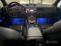 Usata Porsche Cayenne 339 CV (249 kW) 2019 Nero SUV