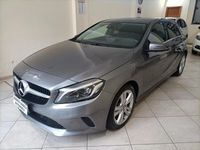 Usata Mercedes A180 Premium 109 CV (80 kW) 2018 Grigio Berlina